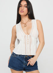 Zaylenna Lace Pleated Top White