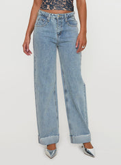 Ollie Mid Rise Straight Leg Jean Light Wash Denim